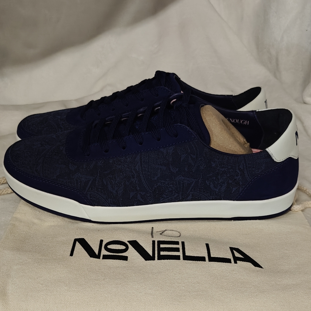 Novella Chapter 02 / Verse 02 / The Lion Sneakers Men's 10